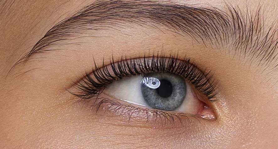 Astuces de soin pour des cils longs et des sourcils bien fournis 🌱👀 - soka