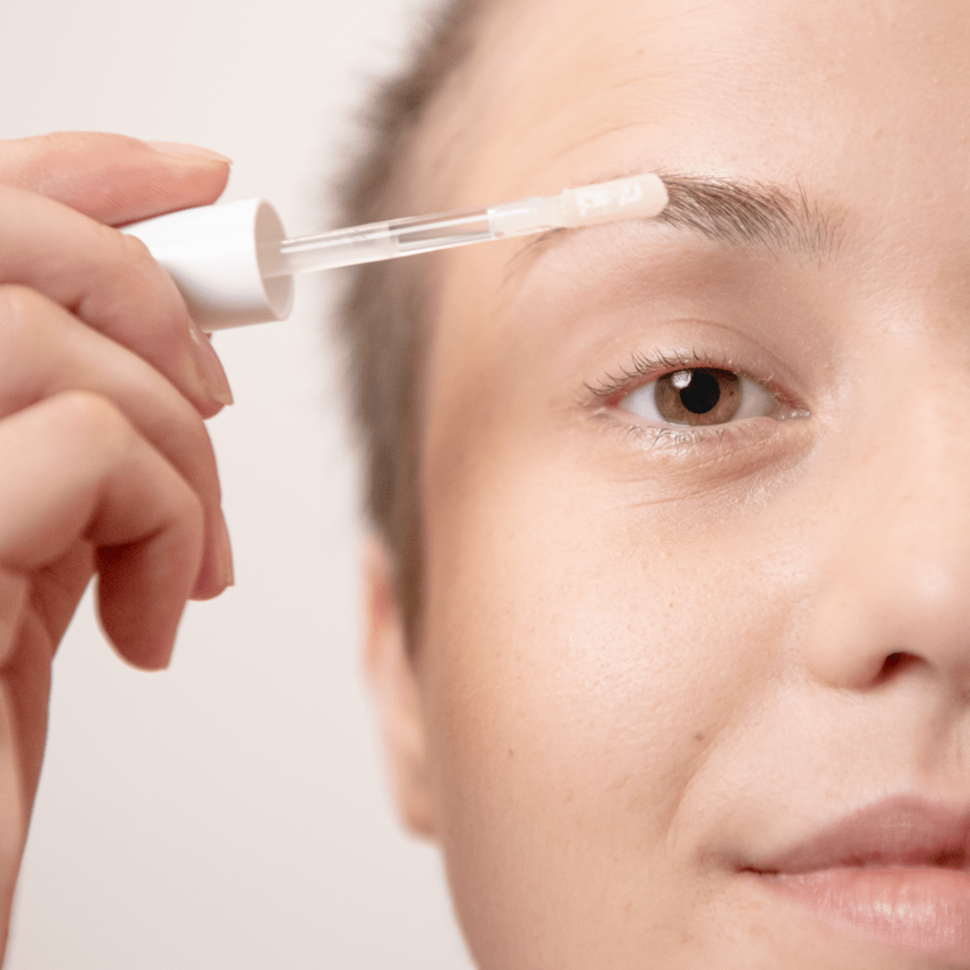 Même Cosmetics - Boosterserum für Wimpern und Augenbrauen 6 ml - soka